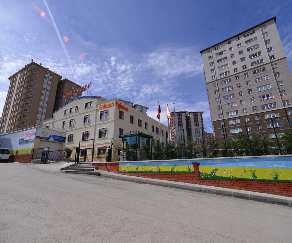 Çankayadaki kolejler arasında güçlü akademik yapısıyla öne çıkan Bilişim Koleji hakkında kayıt ve bursluluk bilgilerini keşfedin.