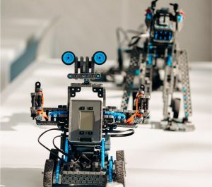 Robotik kodlama dersi, okul öncesi robotik kodlama, anasınıfı robotik kodlama, robotik kodlama eğitimi veren okullar, robotik kodlama ankara