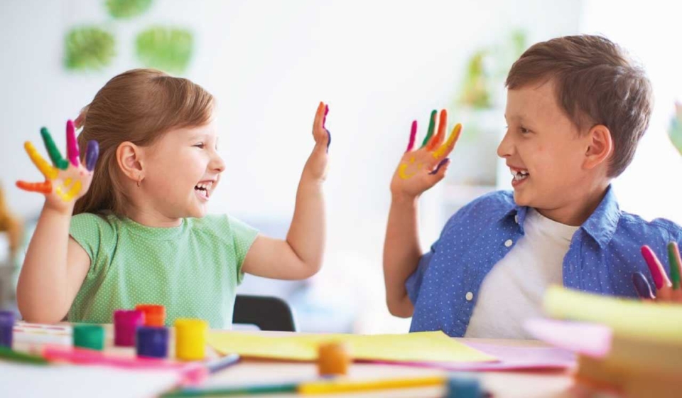 En başarılı kolejler arasında yer alan Bilişim Koleji, öğrencilere her alanda gelişim fırsatı sunar. Bireysel eğitim desteklenir.